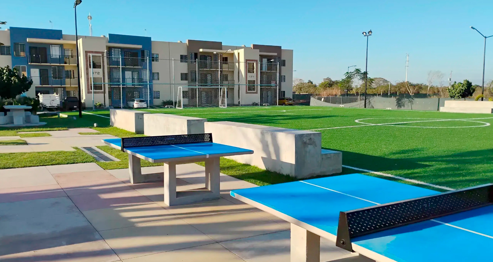 Vista aérea de la cancha de fútbol de Zitadela